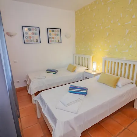 Διαμέρισμα Corbo Bicas