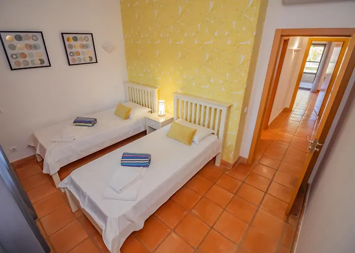 Corbo アパート *